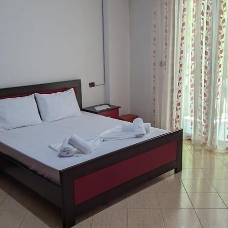 Hasani Apartments Sarande Bagian luar foto