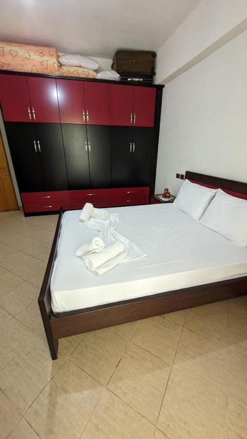 Hasani Apartments Sarande Bagian luar foto