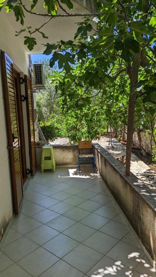 Hasani Apartments Sarande Bagian luar foto