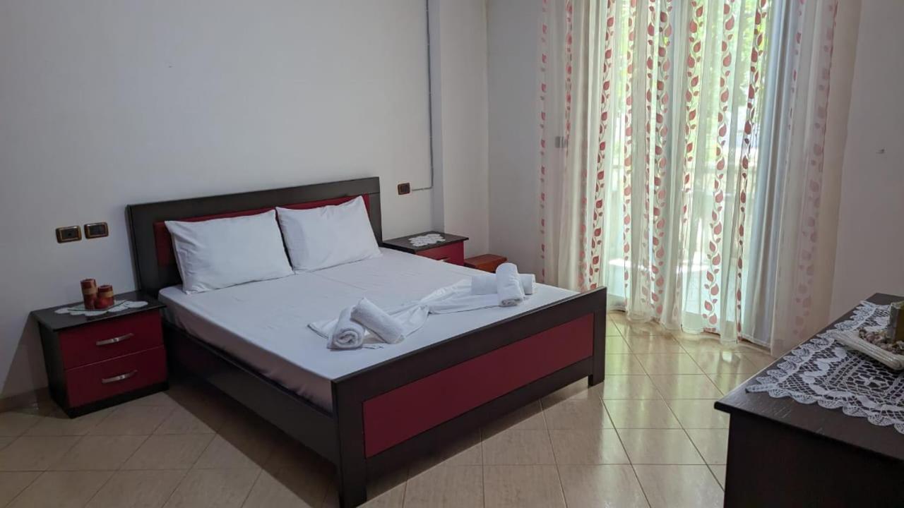 Hasani Apartments Sarande Bagian luar foto